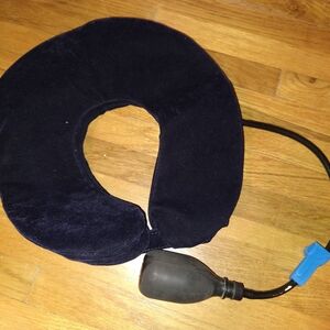 Inflatable Neck Pillow with Pump